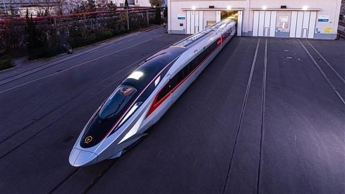 1761327905572-kereta-cepat-china-krl-cr450-1761291613544_169