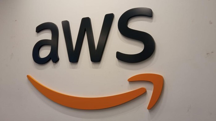 1761370658129-aws-buka-beasiswa-belajar-ai-ml_169