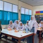 1761413877541-pendidikan-politik-digital-di-sman-97-jakarta-selatan-1761401937868_169