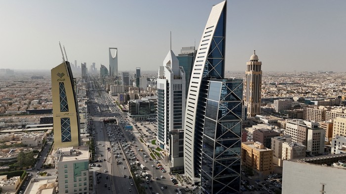 1761586964929-menelusuri-riyadh-kilau-metropolitan-di-tengah-gurun-arab-1750418024466