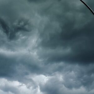 1761738434227-ilustrasi-awan-hitam-dikhy-sasra-1761713842219