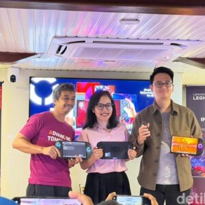 1761846583839-lenovo-legion-go-2-1761823616623