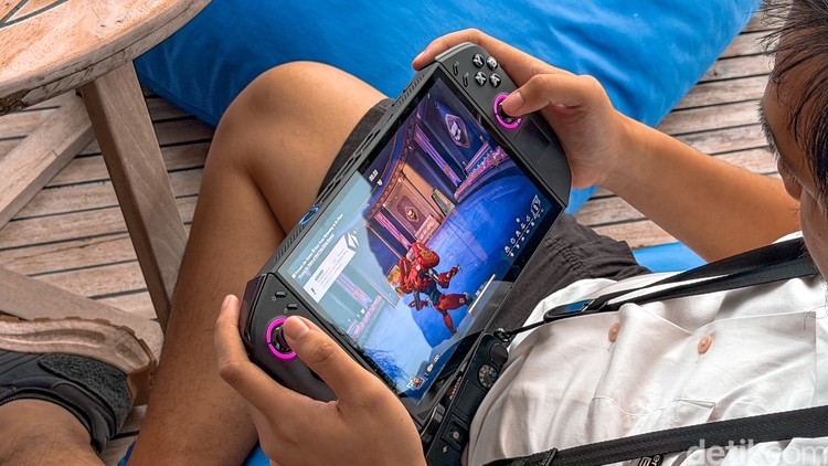 1761890060696-lenovo-legion-go-2-1761867487969