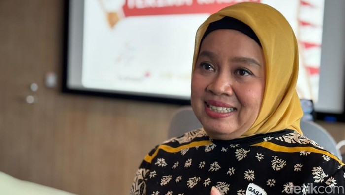 1761911340934-chief-legal-regulatory-officer-indosat-ooredoo-hutchison-reski-damayanti-1761903698560_169