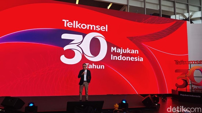 1761932782008-telkomsel-1748240814523_169