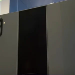 1762321866943-samsung-galaxy-z-trifold-1762248975652