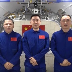 1762429917669-gagal-pulang-3-astronot-china-terdampar-di-antariksa-1762414725725_169