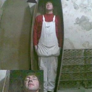 1763185470100-foto-paling-misterius-1763164872934