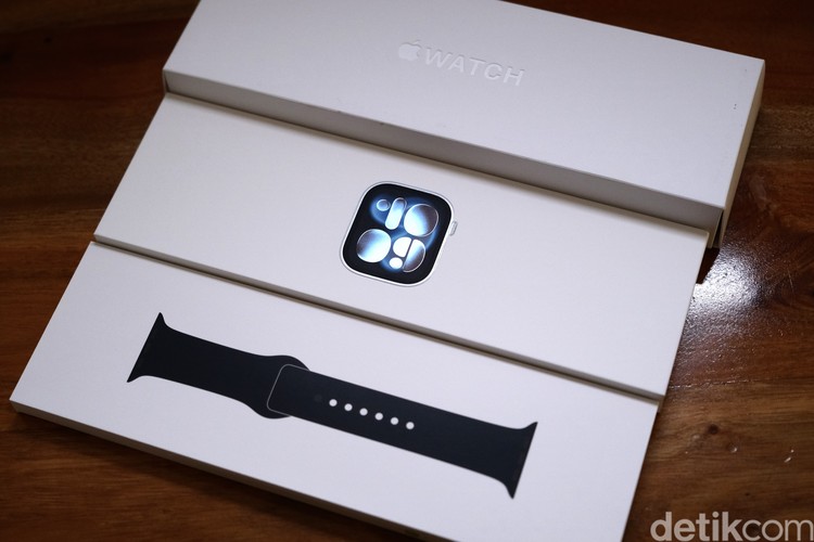 1764047213031-apple-watch-series-11-1763977031675