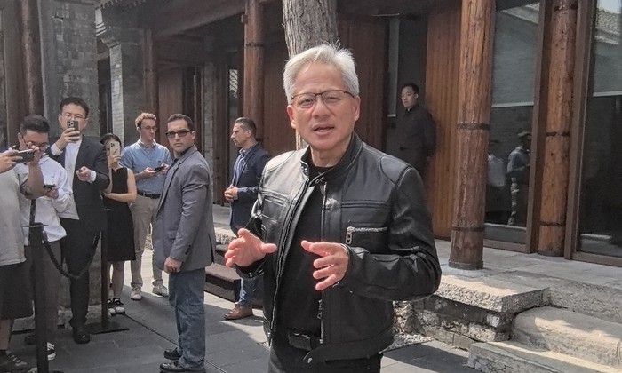 1764155252791-jensen-huang-1753152626939