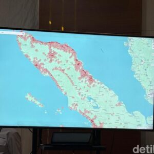 1764608900920-menkomdigi-di-medan-1764586360940