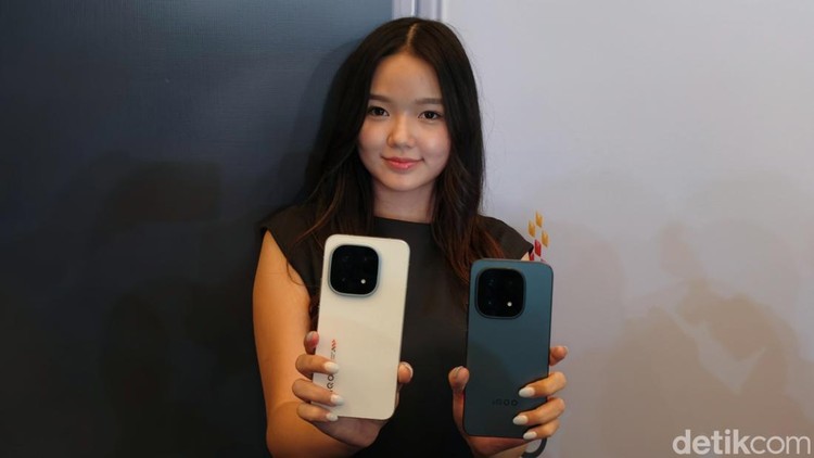 1764695243412-iqoo-15-1764674778560_169