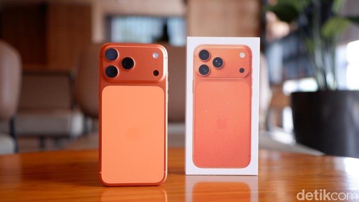 1765105665308-iphone-17-pro-max-1760584231088_169