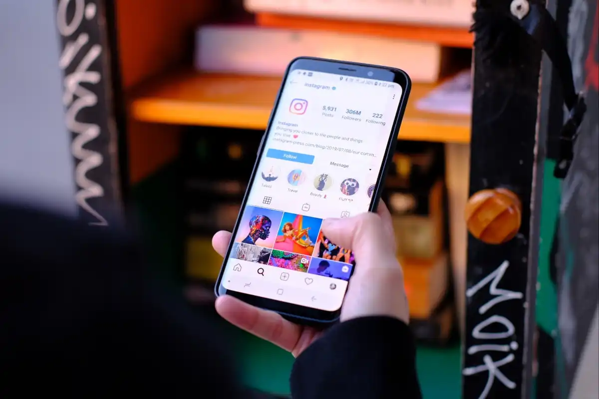 Ilustrasi Instagram