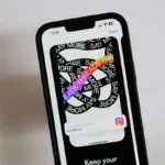 Ilustrasi aplikasi Threads di iPhone Ilustrasi aplikasi Threads di iPhone